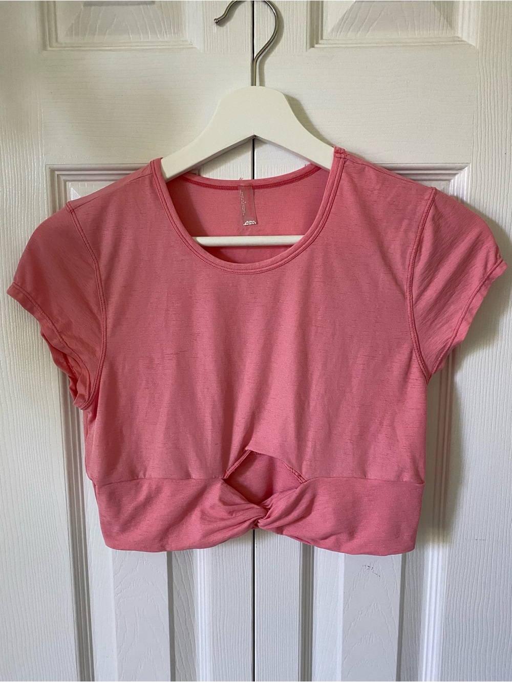 Free People FP Movement Run In The Sun front twist crop top Size Small